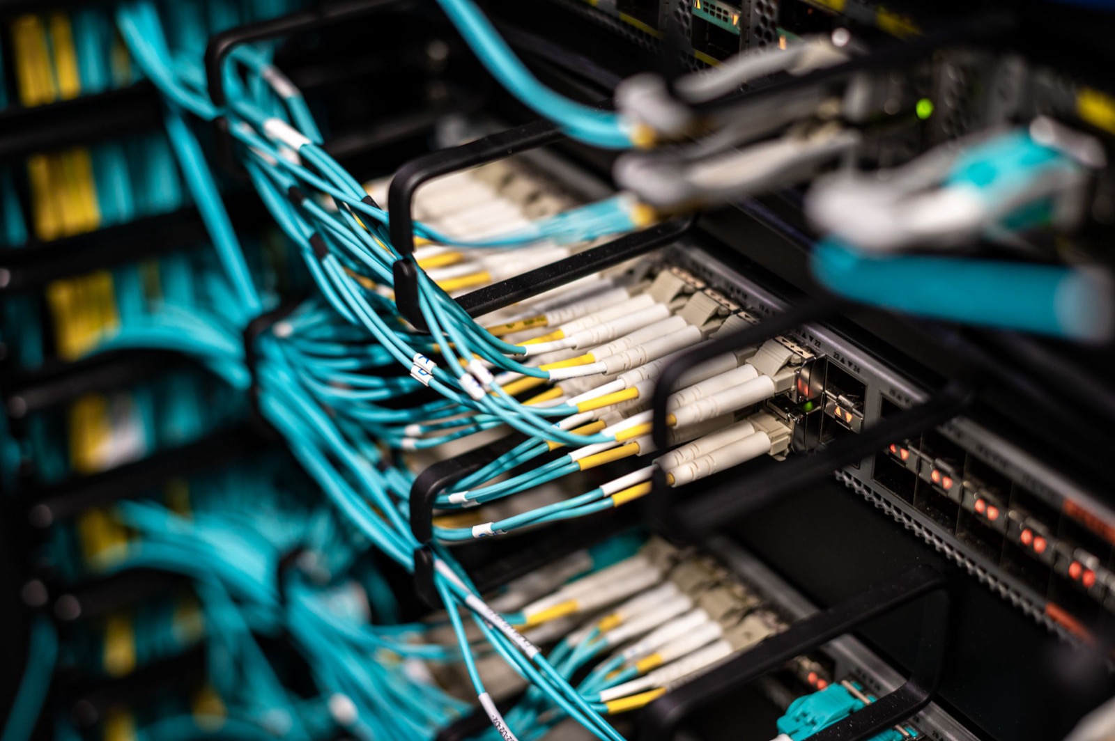 Structured network cabling in a data center